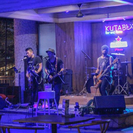 Kutabex Beachfront Hotel Kuta Lombok Dış mekan fotoğraf