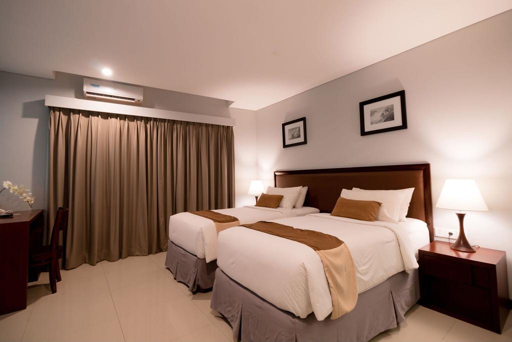 Kutabex Beachfront Hotel Kuta Lombok Oda fotoğraf