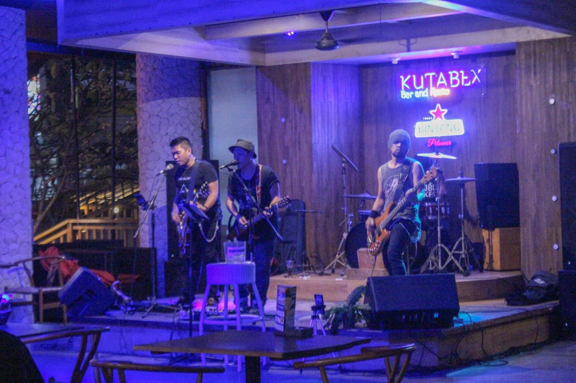 Kutabex Beachfront Hotel Kuta Lombok Dış mekan fotoğraf