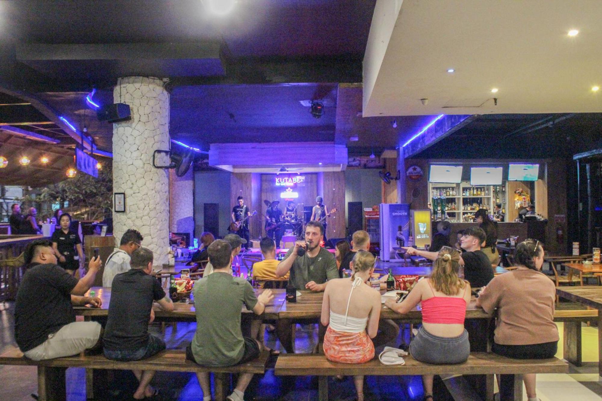 Kutabex Beachfront Hotel Kuta Lombok Dış mekan fotoğraf