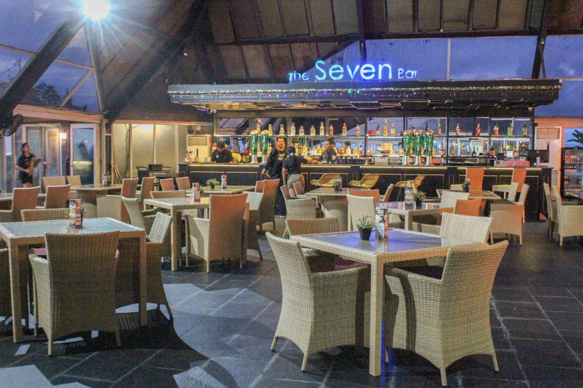 Kutabex Beachfront Hotel Kuta Lombok Dış mekan fotoğraf