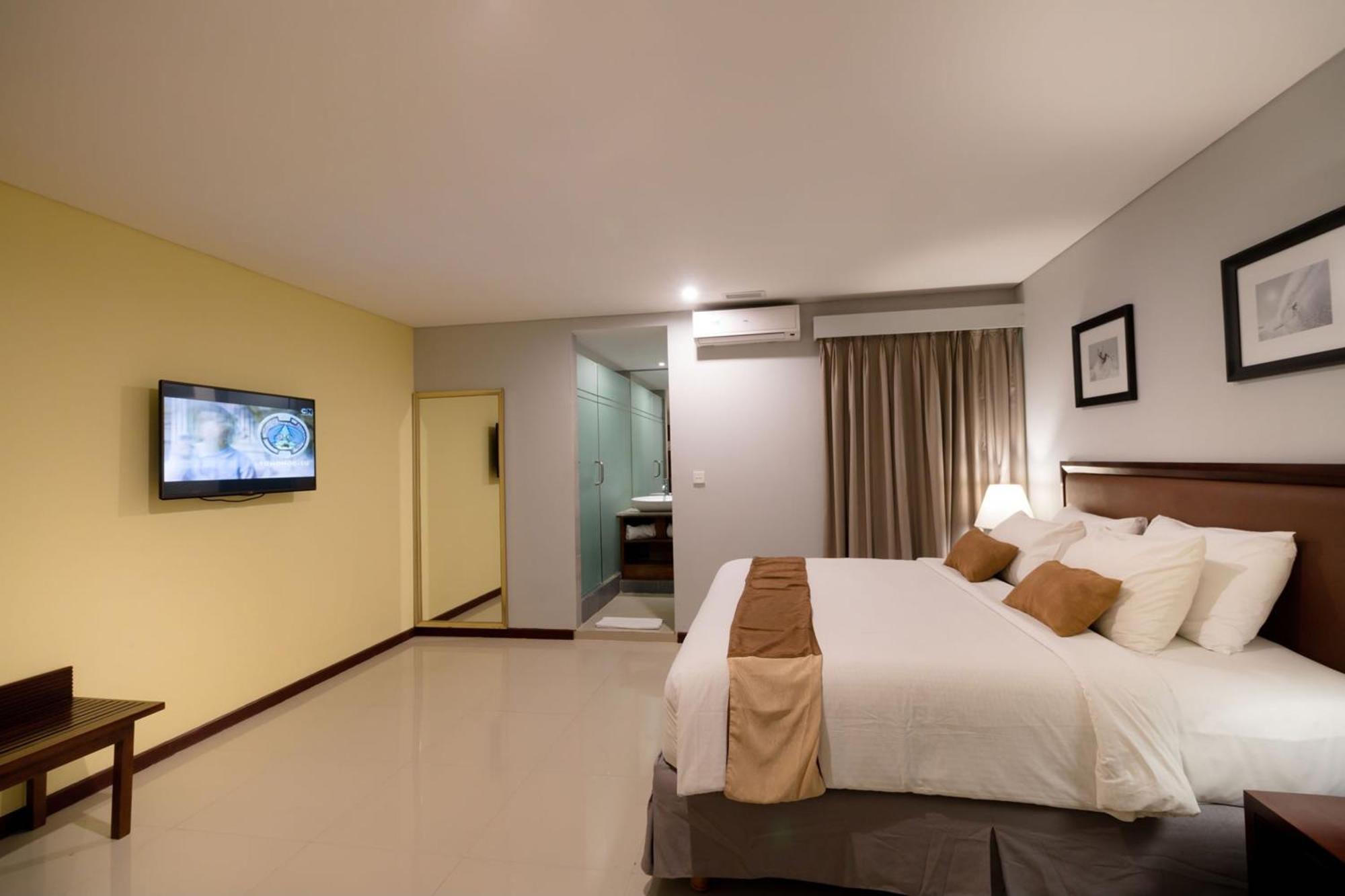 Kutabex Beachfront Hotel Kuta Lombok Oda fotoğraf