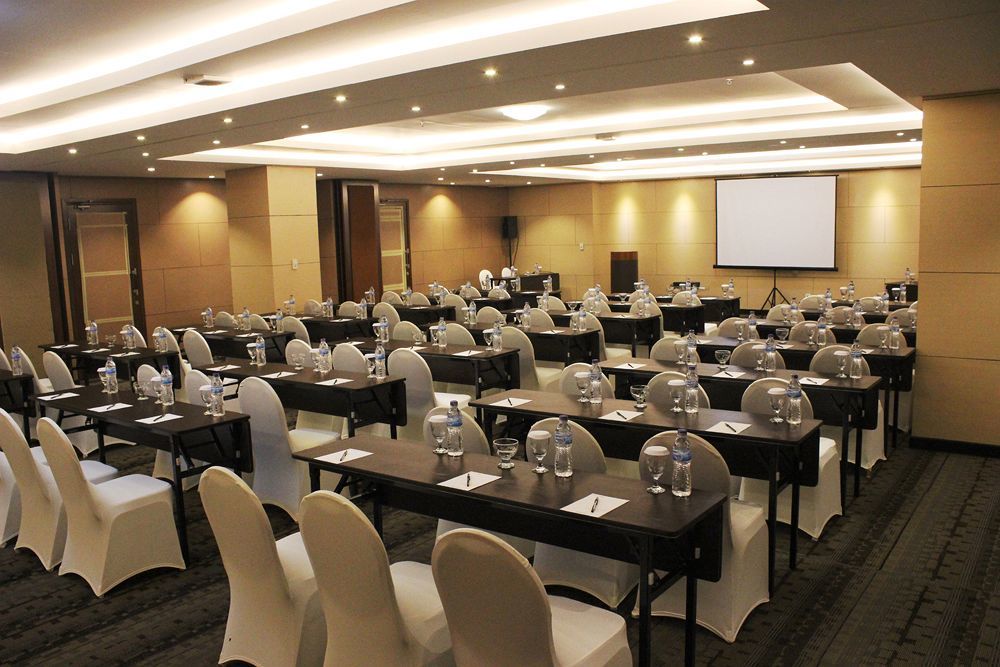 Kutabex Beachfront Hotel Kuta Lombok Dış mekan fotoğraf