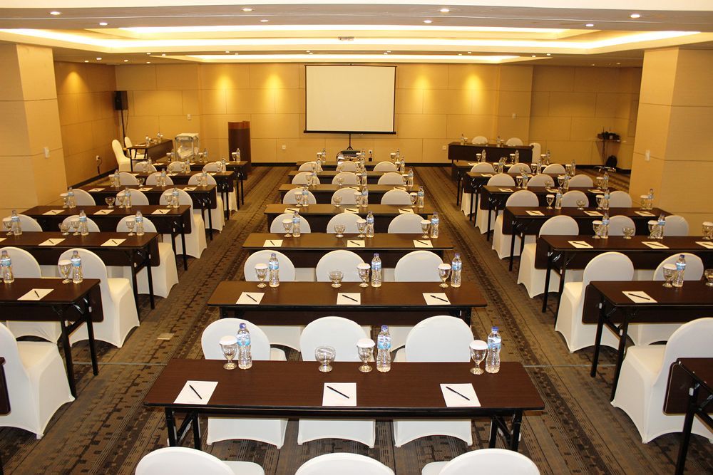Kutabex Beachfront Hotel Kuta Lombok Dış mekan fotoğraf